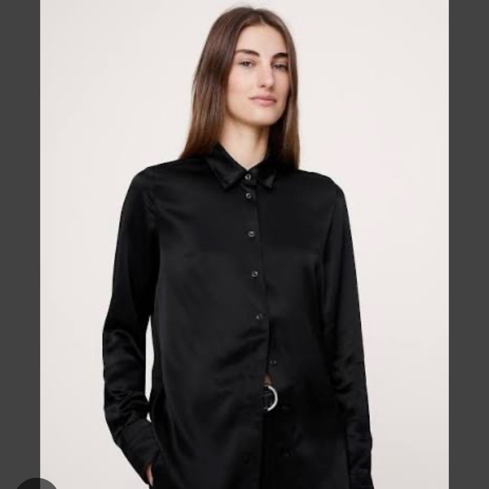 Banana Republic NWT Classic Silky Black Shirt L